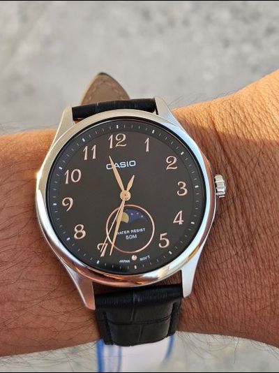 Часы Casio MTP-M110L-1A