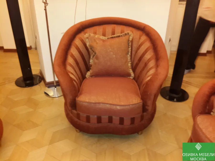 Перетяжка кресла жаккард
☎ 