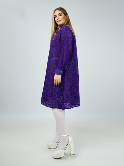 Нарядное платье из гипюра фиолет