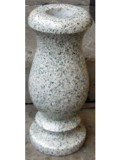 Гранитная ваза 6