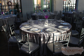 Лёгкое украшение столов на корпоративные события