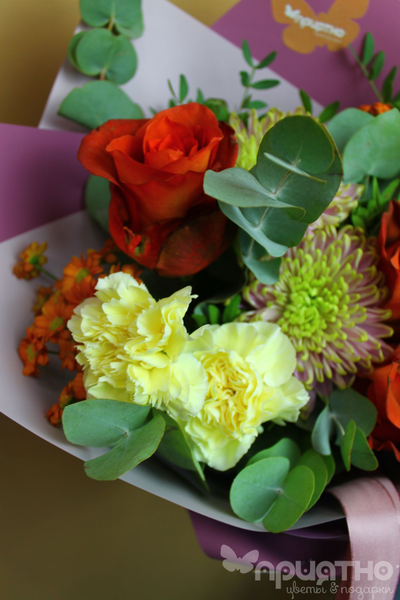 Букет цветов на 8 марта № 709