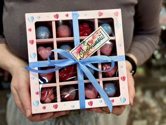 Конфеты ручной работы из бельгийского шоколада 16 конфет серия "Love"