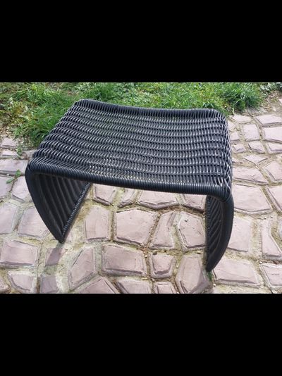 Плетеная оттоманка