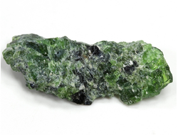 Хромдиопсид, необработанный "дикий" образец, Россия, Якутия (35*15*10 мм, 5,5 г) №28333