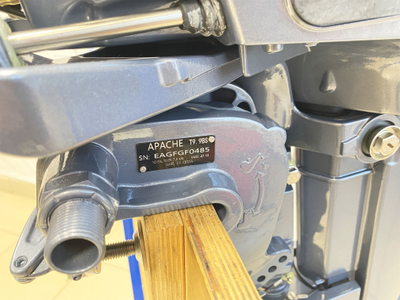 Лодочный мотор APACHE T9.9 BS PRO шильдик