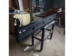 Линейка поверочная гранитная ШП-ТК твердокаменная 2000х200х80 мм Л-00008 Сторона 1-ая (18.1 мкм 1  Кл.) Сторона 2-ая (13.1 мкм 1 Кл.) с калибровкой