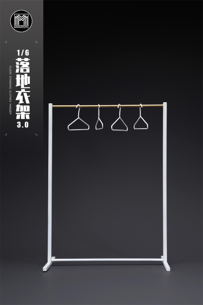 Стойка с вешалками 1/6 (белая) - КОЛЛЕКЦИОННАЯ ДИОРАМА 1/6 Freestanding coat rack 3.0 (M2405B) - MMMTOYS