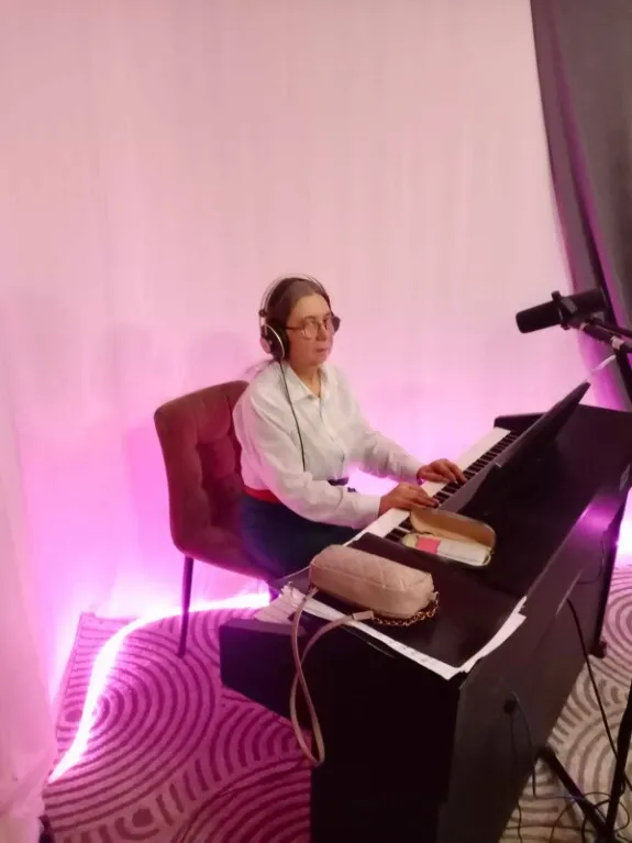 Людмила Князева в студии