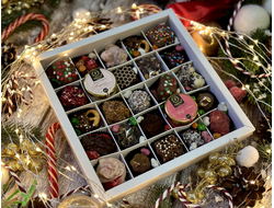 Конфеты  ручной работы 23 конфеты, 2 вида мёда-суфле и 2 чая