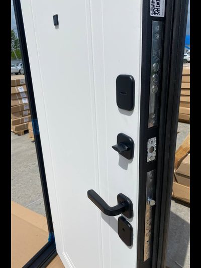 ЙОШКАР-ОЛА (РОССИЯ) ФЕРРОНИ. КОЛОРАДО 90 мм, БЕТОН ГРАФИТ/ ВЕЛЮР БЕЛЫЙ СОФТ