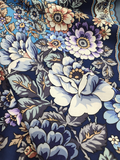 Павловопосадский платок Возьмёмся за руки, друзья 1973-13