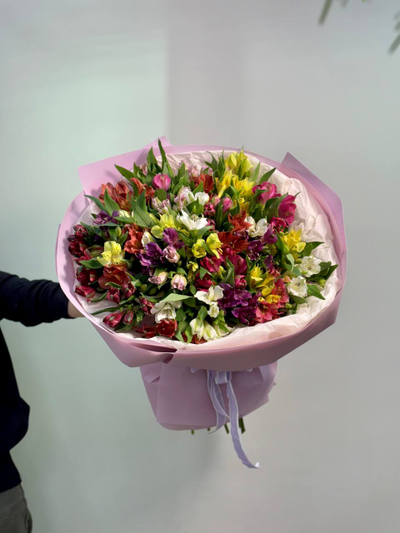 Букет из 35 альстромерий