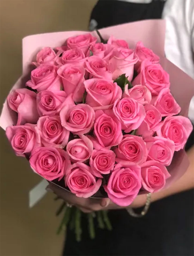 31 розовая роза