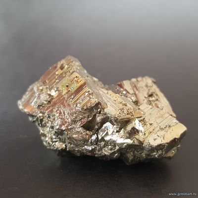 Пирит. Сросток кристаллов. Перу. 43*32*21мм