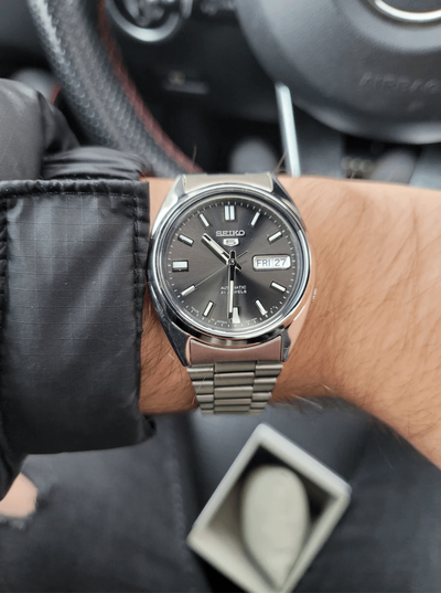 Наручные часы Seiko SNXS79J1