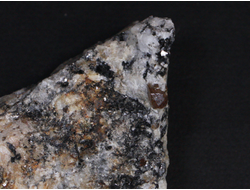 Циркон (кристаллы в породе), Россия, Южный Урал, Вишневые горы (47*45*28 мм, 69 г) №17780