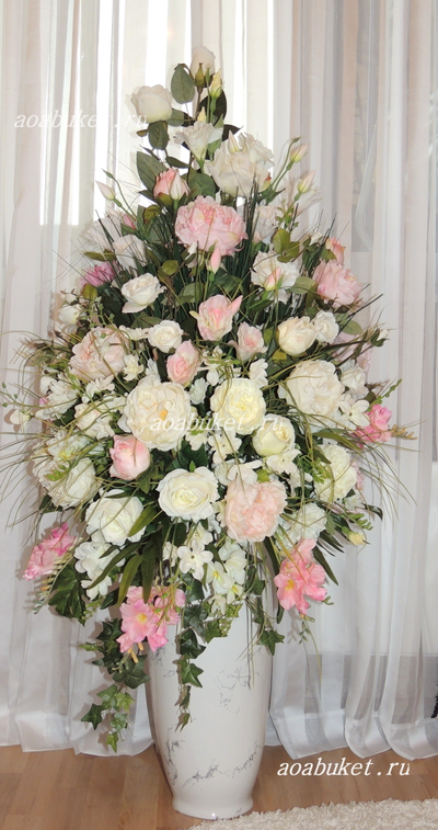 Композиция из искусственных цветов большая напольная "Очарование цветов светлое" № НП017/AOABUKET.ru
