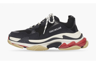 Do balenciaga triple s shoes run small discount