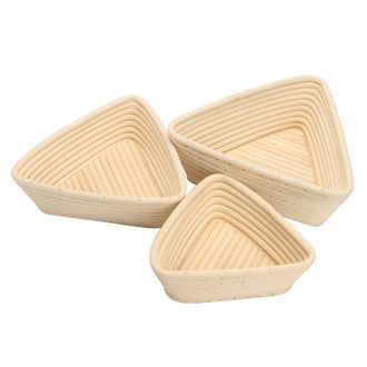 Хлебная форма-корзина из ротанга треугольная