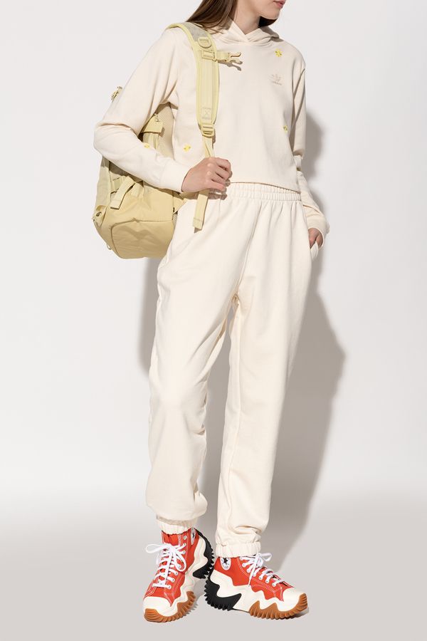 С чем носить кеды на платформе