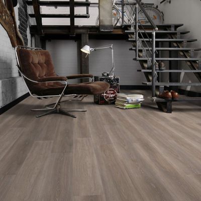 Виниловый пол Wineo 400 Wood Spirit Oak Silver DLC00115 на замке