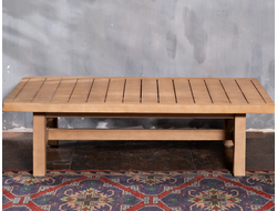 кофейный стол из массива акации