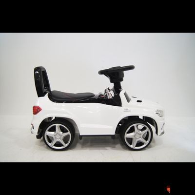 Детский толокар FUTUMAG Mercedes-Benz GL63 (A888AA) белый