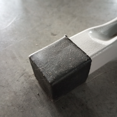 Заглушка наружная 25х25  (каблук)