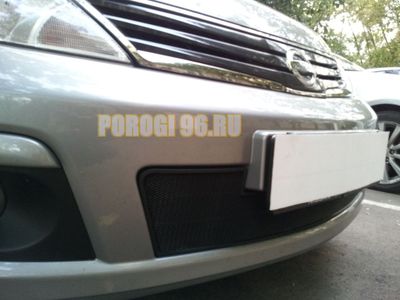 Защита радиатора Nissan Tiida hb рестайлинг 2010-2014 black