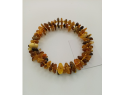 Браслет на пружине двойной из обработанного янтаря 11г