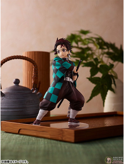 Фигурка Тандзиро Камадо (Kamado Tanjirou Pop Up Parade)