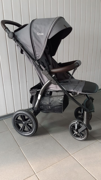 Коляска прогулочная BubaGo Cross Air shiny green