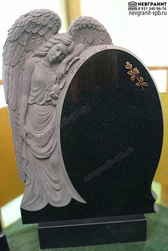 Памятник ангел с розой на могилу габбро вертикальный