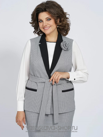 Комплект женский 3-х предметный состоит из жилета, блузки и юбки