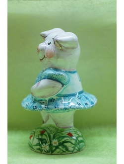 Хрюшка танцующая