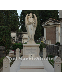 Мемориал Ангел с Младенцем