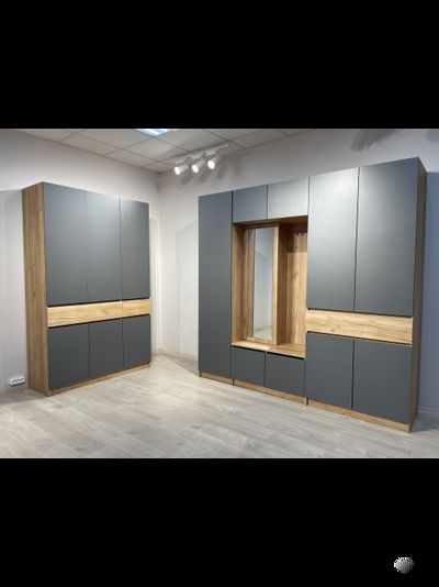 Авиньон шкаф трехстворчатый Дуб крафт золотой/Графит серый