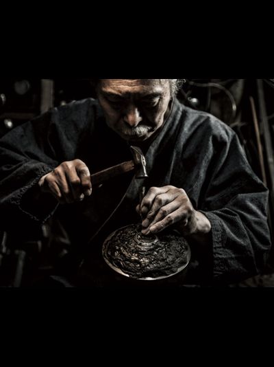 Часы Casio G-Shock MRG-G1000HT-1A