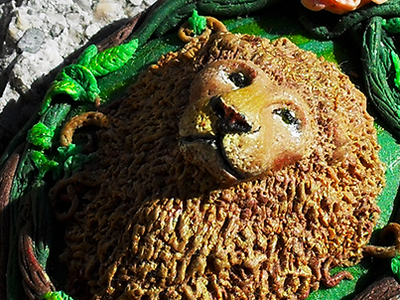 Лев Аслан. Кулон из полимерной глины по мотивам книги "Хроники Нарнии". Миниатюра из полимерной глины