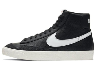 Nike blazer mid hotsell vintage black white