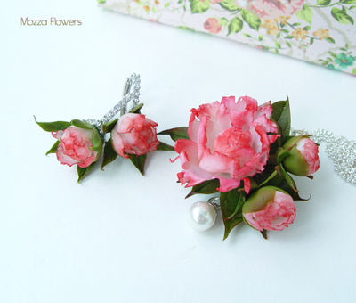 Комплект с пионами и жемчужиной.