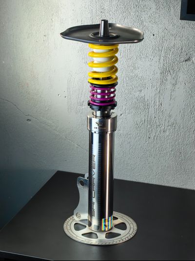 STATIC FINAL: YELLOW | VIOLET with METAL BASE