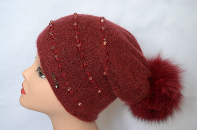 Шапка вязаная с помпоном Vizio Италия 5501 CLP бордовая