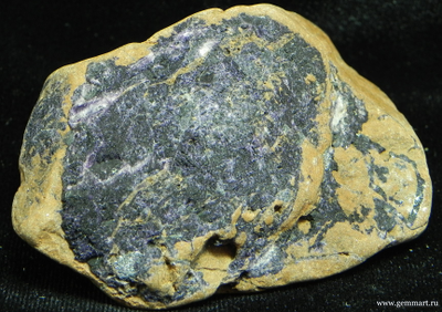 Флюорит (ратовкит) на буром кварците