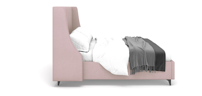 Двуспальная полутороспальная мягкая кровать Жаклин Ривалли (Rivalli), в съемных чехлах, на высоких металлических ножках, под робот-пылесос