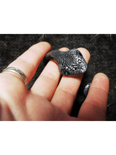 Хозяйка Сумеречного Леса. Браслет в виде змеи. Авторское украшение в анималистическом стиле