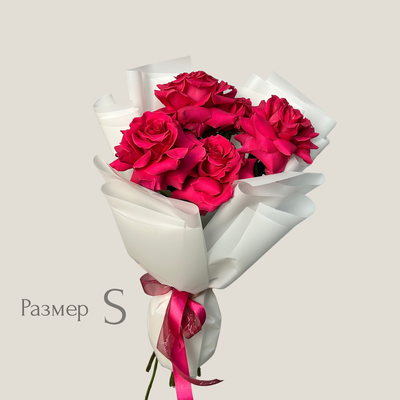 Букет Французских малиновых роз