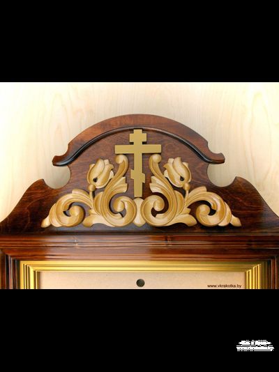 Киот настенный с резьбой по дереву