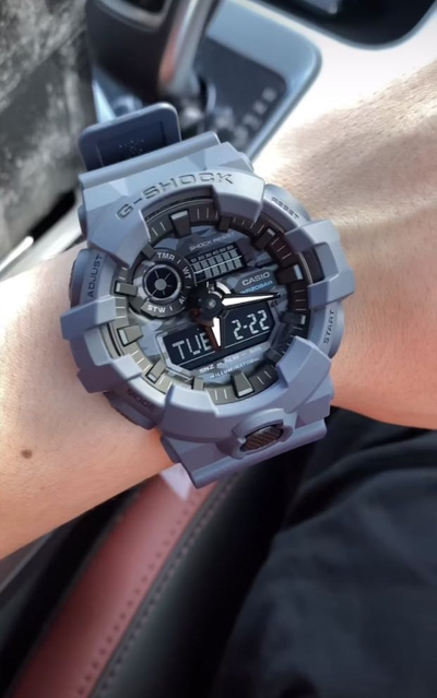 Часы Casio G-Shock GA-700CA-2A